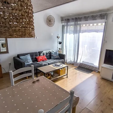 Calme Avec Vue Degagee, Terrasse, Clim, Parking !