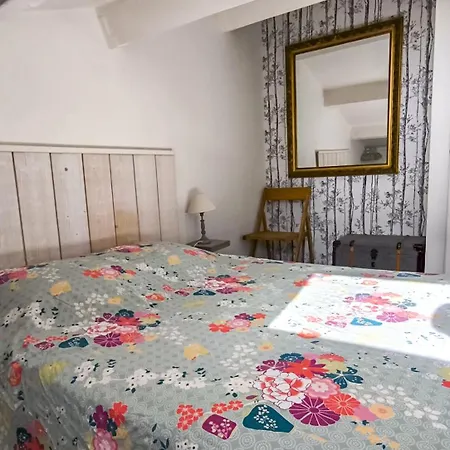 Apartment Calme Avec Vue Degagee, Terrasse, Clim, Parking ! *