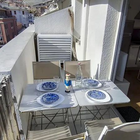Calme Avec Vue Degagee, Terrasse, Clim, Parking ! شقة